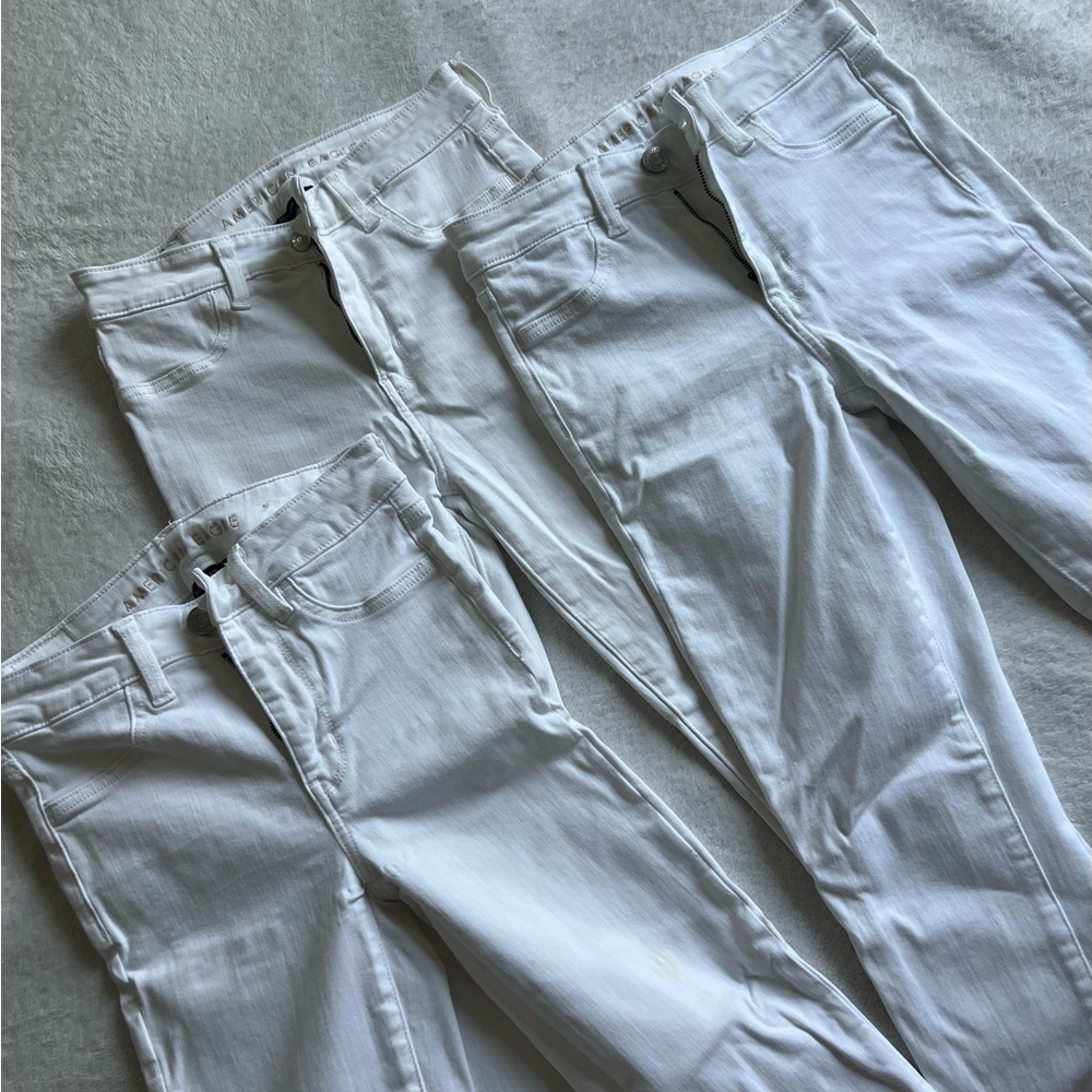 American Eagle Outfitters Men's White Chinos